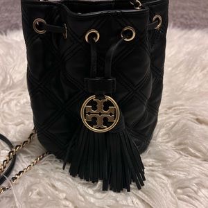 Tory Burch bucket purse (Authentic)